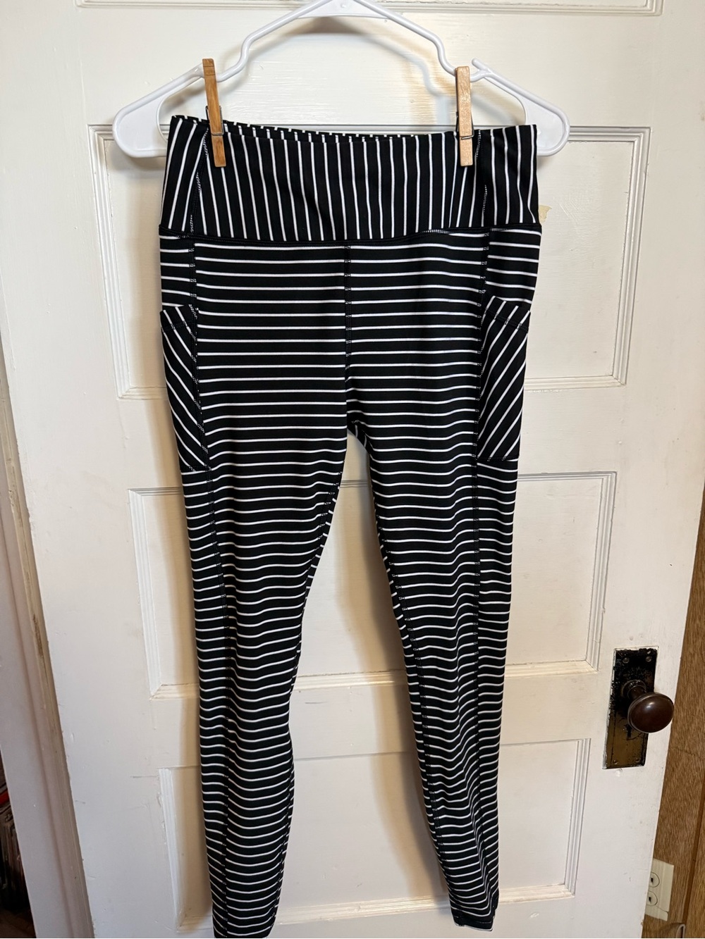 Avia Black and white stripped high waisted leggings